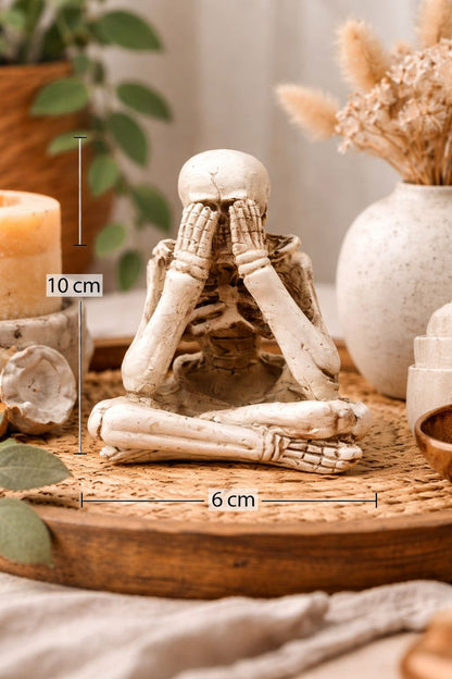 See No Evil Skeleton Décor Figurine – Mini Resin Artistic Ornament (10 cm)