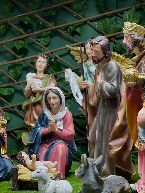 Holy Family Nativity Figurine – Hand-Crafted Christmas Decoration50 cm