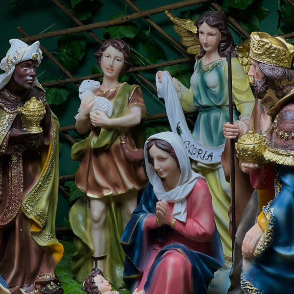 Holy Family Nativity Figurine – Hand-Crafted Christmas Decoration50 cm