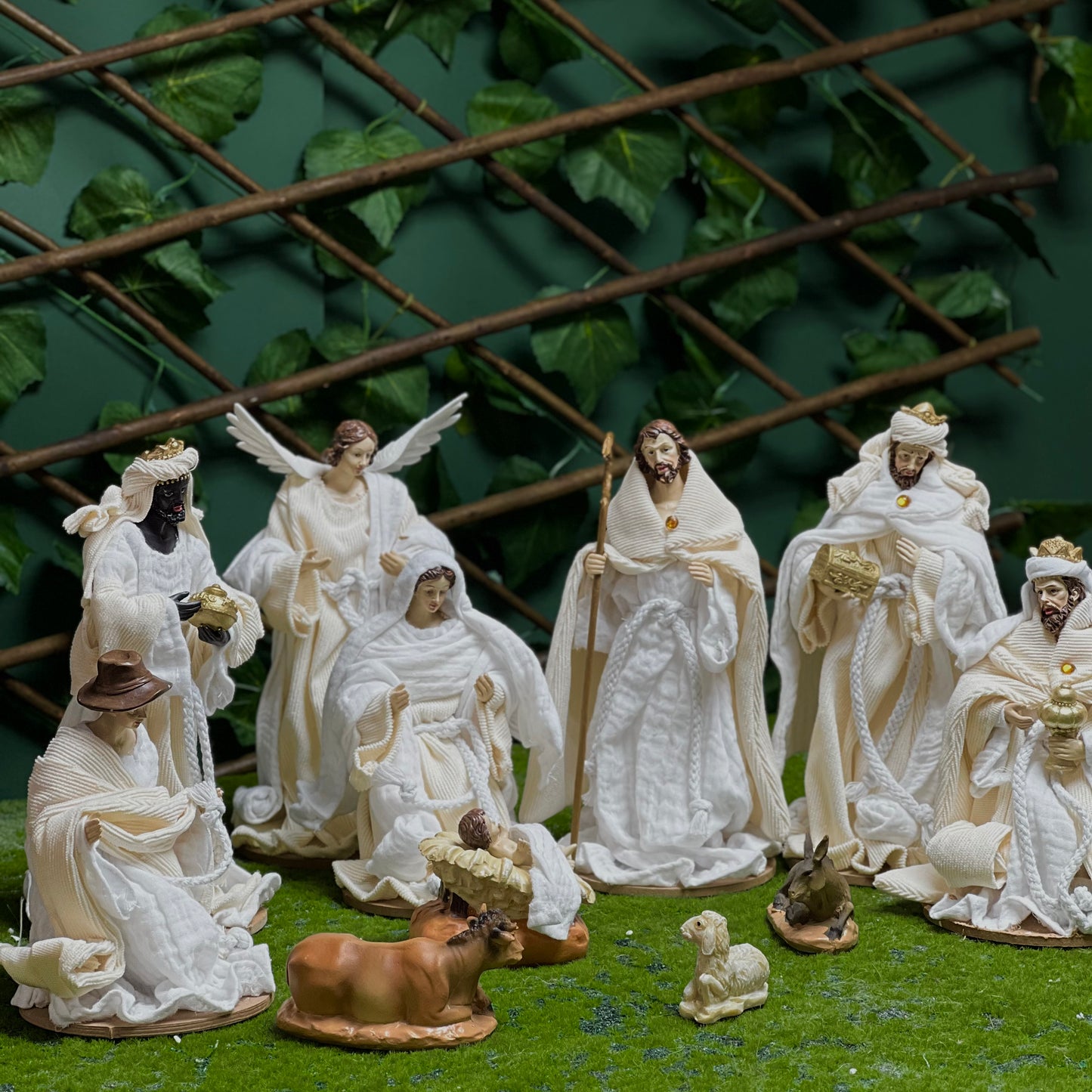 30 cm White Holy Family Nativity Set with Cloth – Premium Christmas Figurines