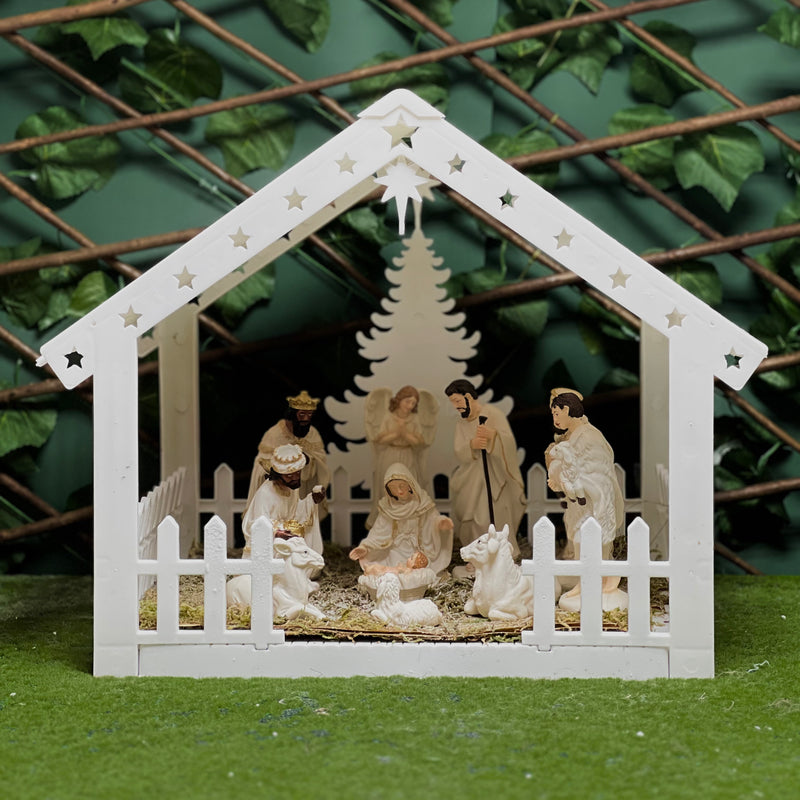 40 cm Plastic Crib with 15 cm Painted Holy Family & Shepherd Figures