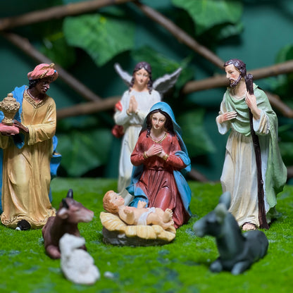 15 cm Classic Painted Resin Nativity Figurine Set – Compact Holy Family