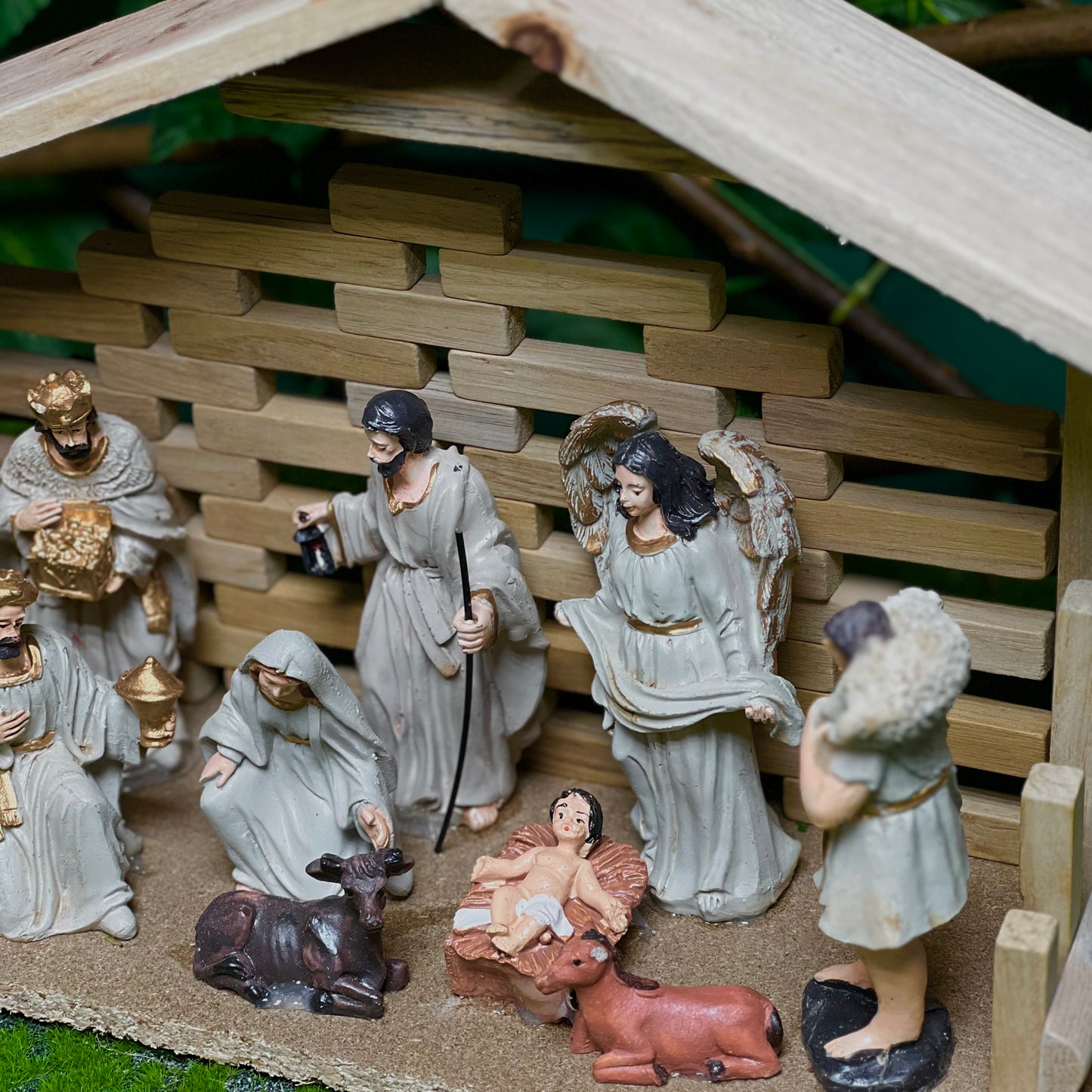 15 cm Painted Resin Nativity Set with Wooden Crib House