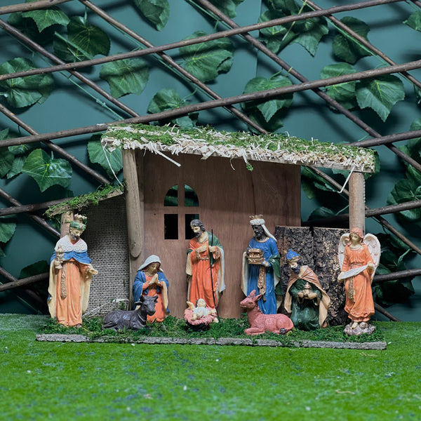 15 cm Holy Family Set with Natural Wooden Crib