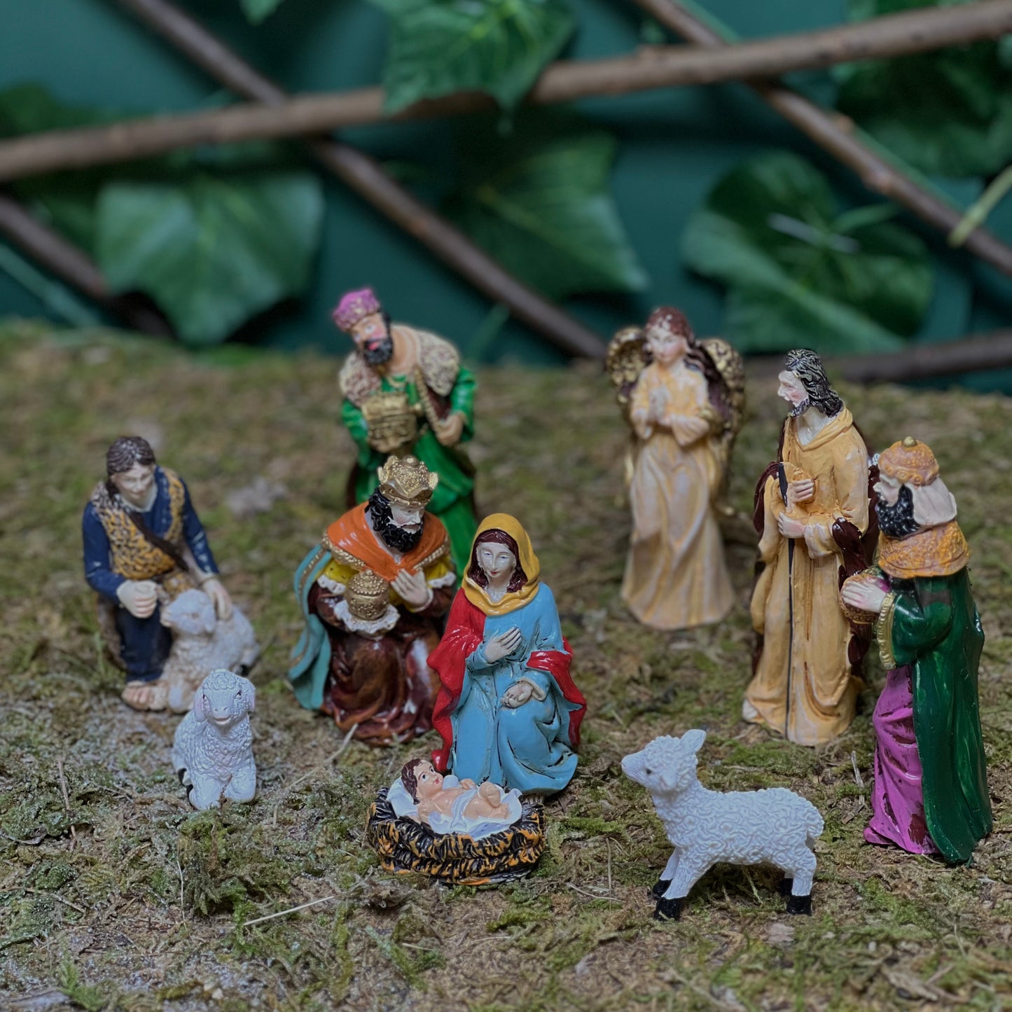 Classic Painted Resin Nativity Set - 10cm Christmas Figurines