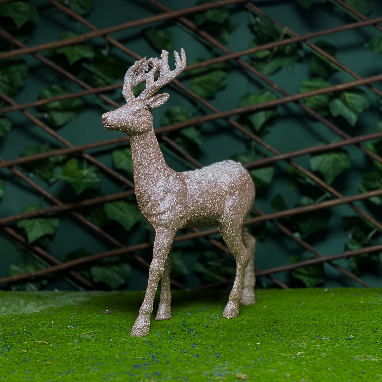 Christmas Rose Gold Reindeer Figurine – 30×10×45 c